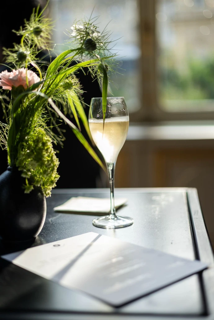 Triple vins la cave en ligne par des sommeliers professionnels newsletter
